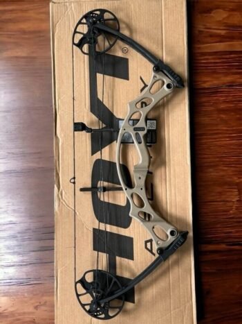 Hoyt Kobalt RH Buckskin