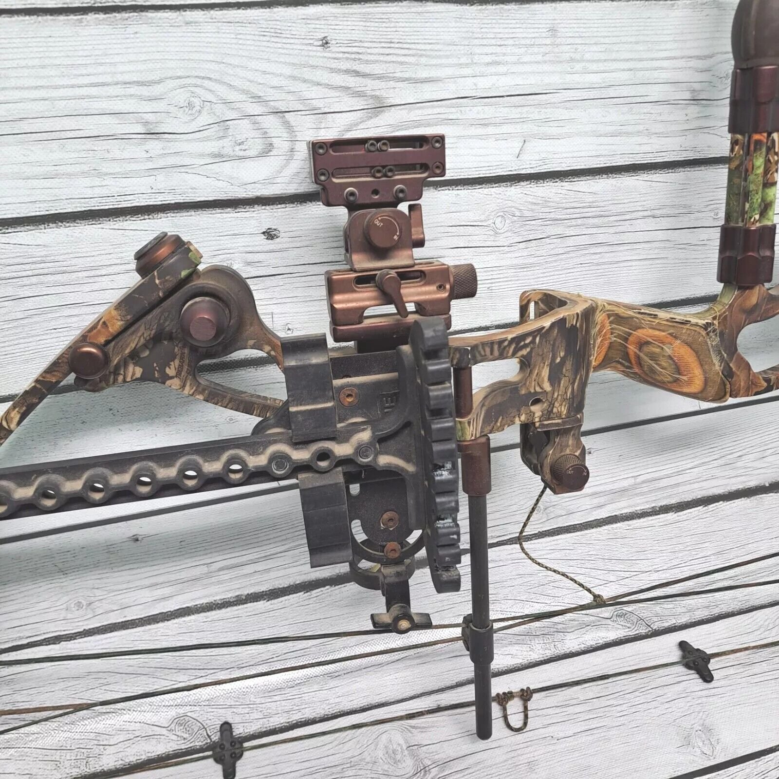 Kodiak Outdoor Compound Bow Logic 32 Right Handed 13